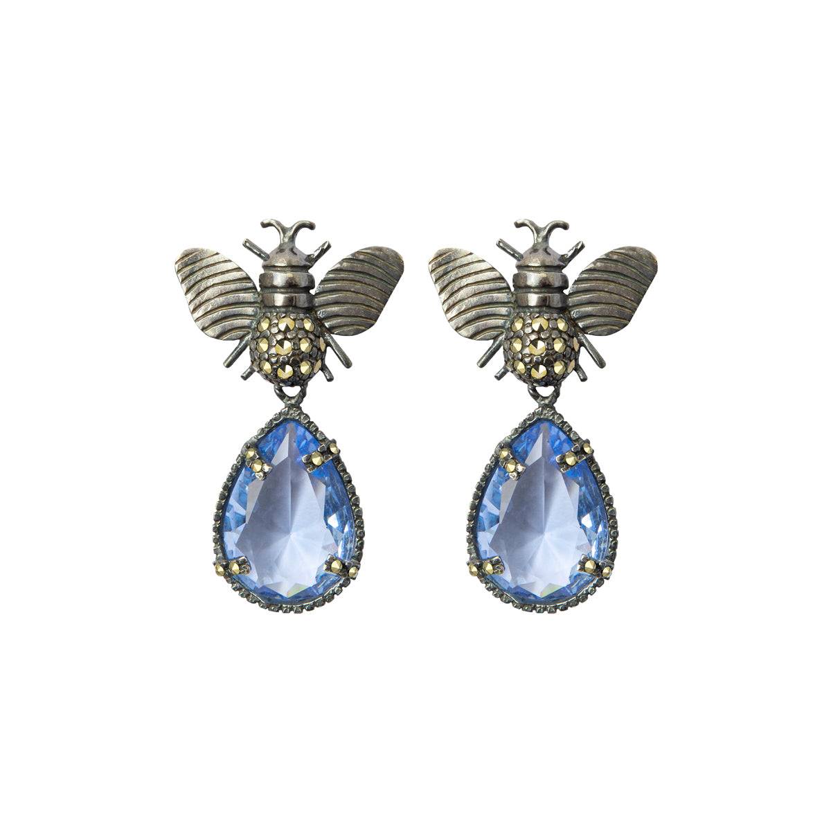 Arete Abeja I + Drop Clásico II Arete + Drop de Joyería Regina Castillo