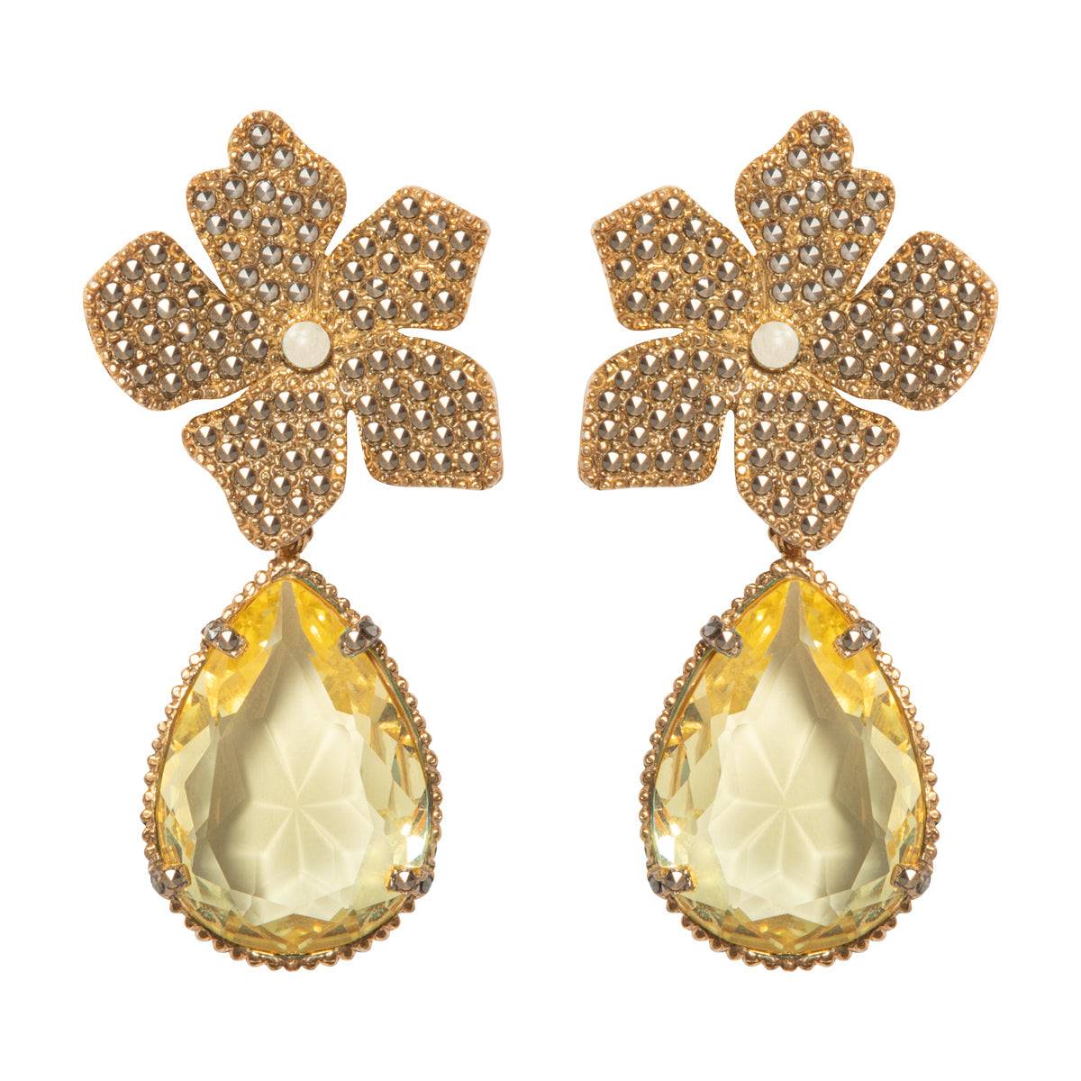Arete Flor Catha con Drop Clásico I Gold Arete + Drop de Joyería Regina Castillo