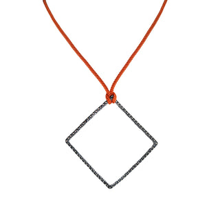 COLLAR HILO TEJIDO + DIJE MARCO PAV Collares de Joyería Regina Castillo