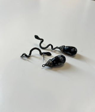 Detachable silver cobra earring + Obsidian gourd drop